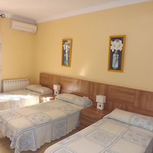 Habitación Familiar con Cama King